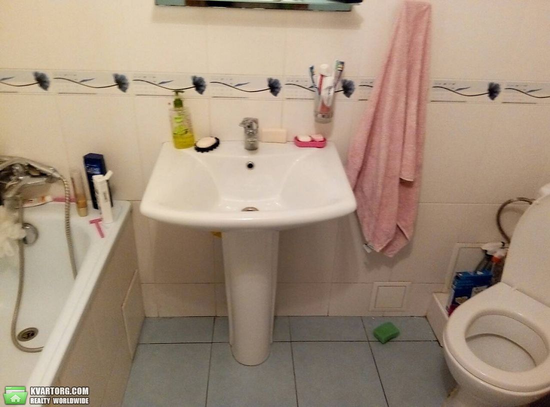 Sell 4-room apartment. Днепропетровск, Поля пр. — photo 4