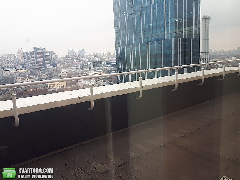 Rent out office. Киев, Жилянская — photo 1