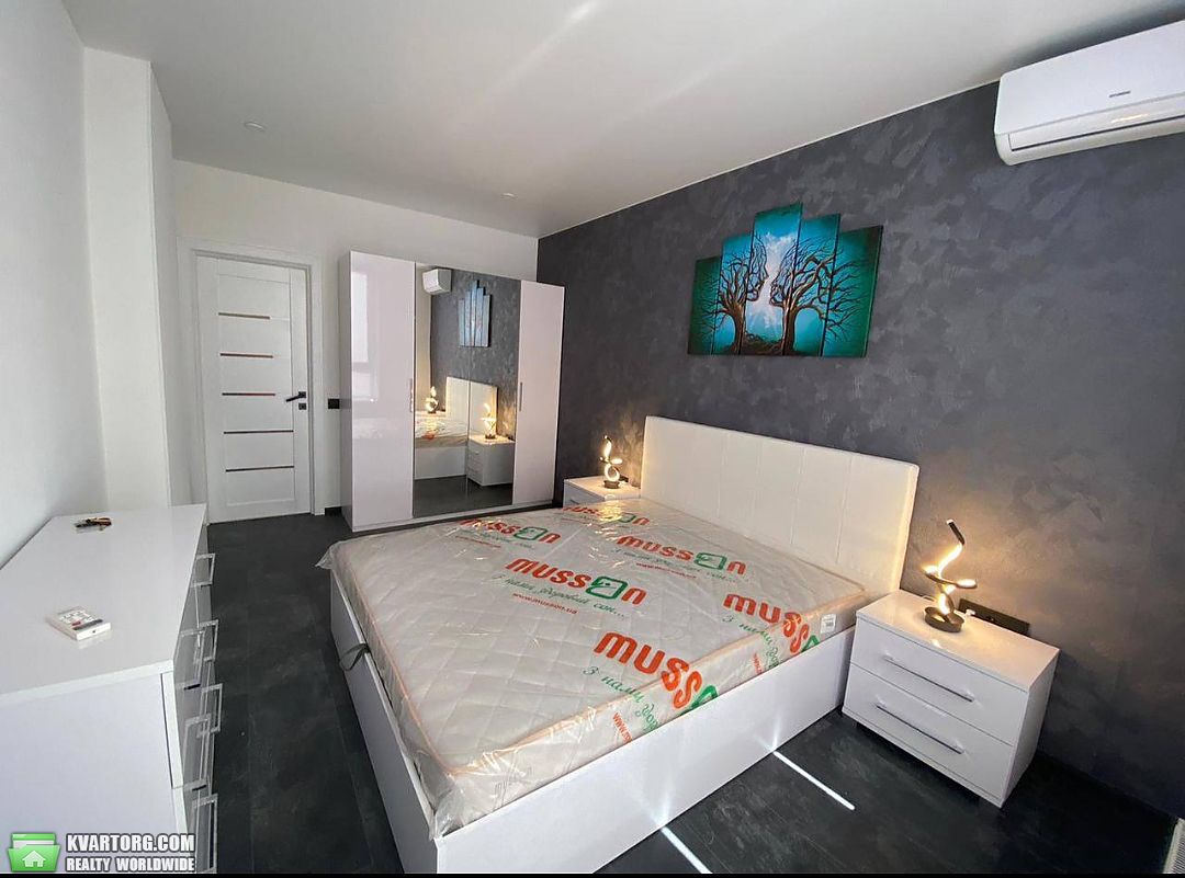 Rent out 2-room apartment. Киев, Университетская — photo 6