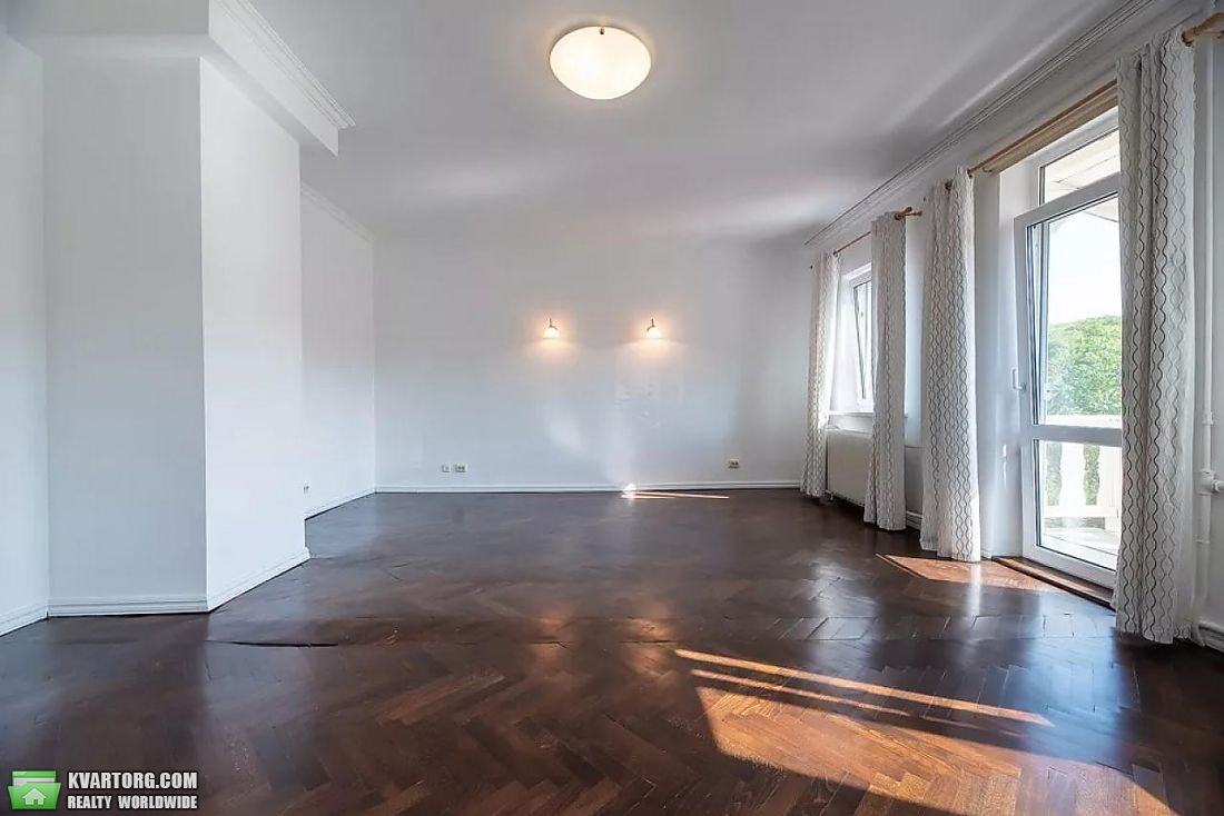 Rent out house. Киев,  Редутная — photo 8