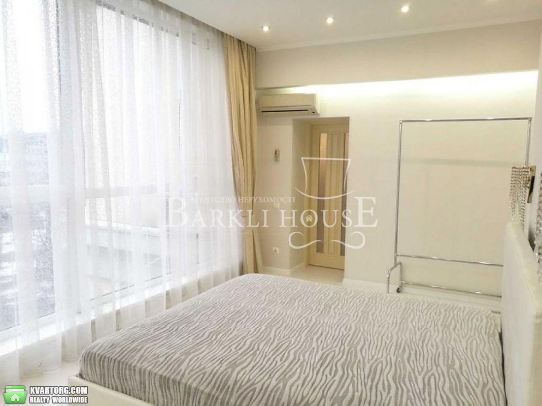 Rent out 4-room apartment. Киев,  Вышгородская — photo 4