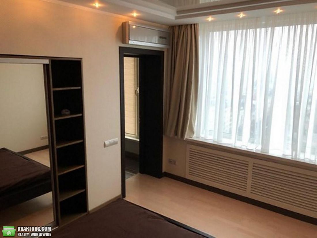 Rent out 2-room apartment. Киев,  Богдана Хмельницкого — photo 6