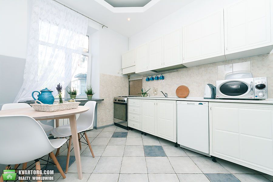 Rent out 3-room apartment. Киев,  Лютеранская — photo 3
