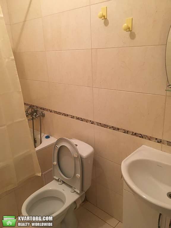 Rent out 1-room apartment. Киев,  Братская — photo 6