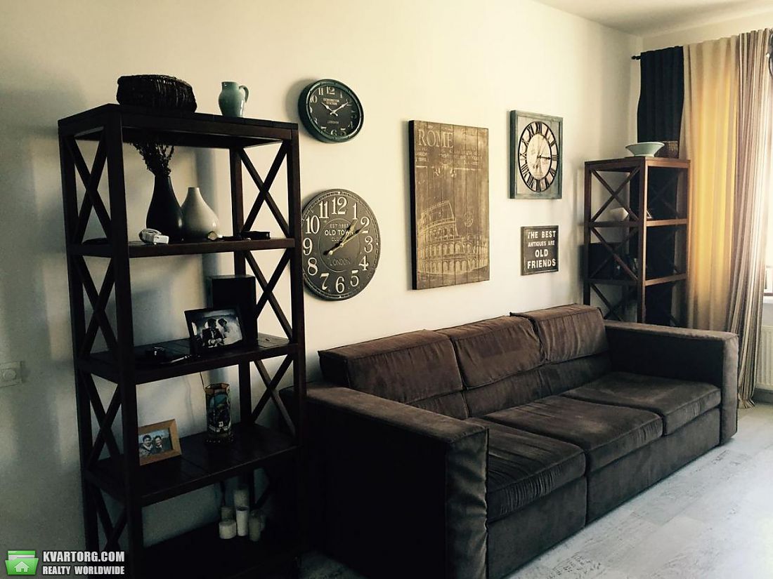 Rent out 3-room apartment. Киев,  Черновола — photo 1