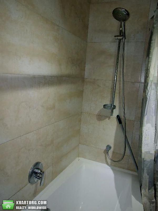 Rent out 2-room apartment. Киев, Лобановского проспект — photo 10