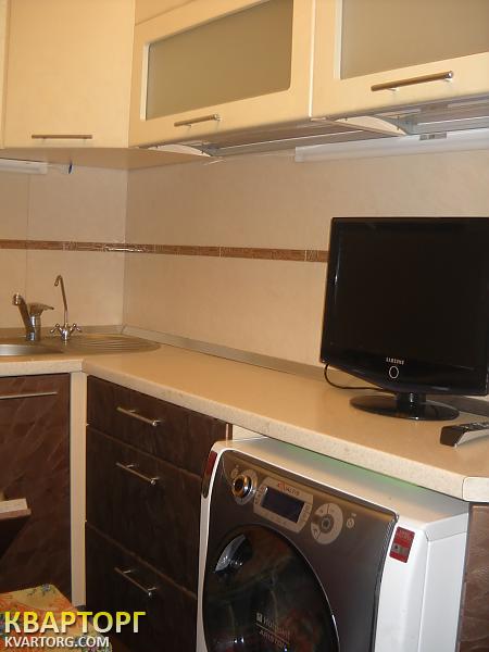 Rent out 2-room apartment. Киев,  Желябова — photo 3