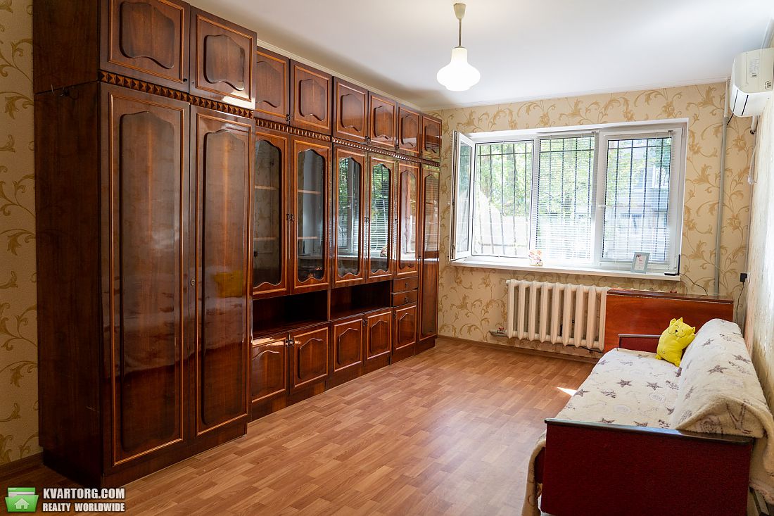 Sell 3-room apartment. Днепропетровск, проспект Петра Калнишевсь — photo 1