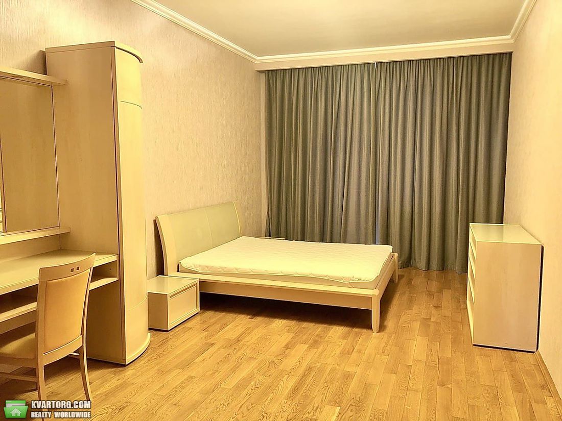 Rent out 3-room apartment. Киев,  Народного ополчения — photo 5