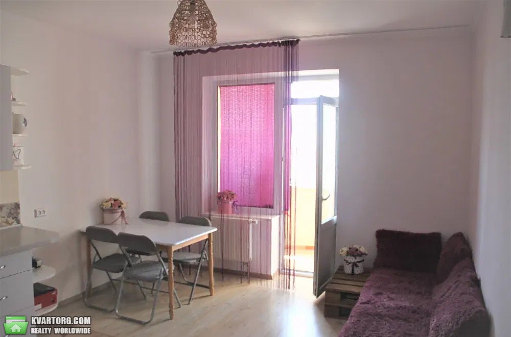 Sell 1-room apartment. Киев,  Олевская — photo 2
