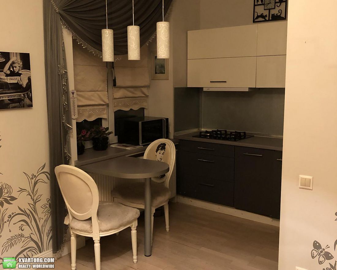 Rent out 2-room apartment. Киев,  Тарасовская — photo 6