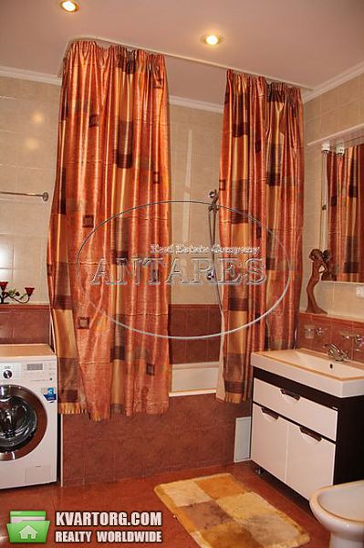 Rent out 3-room apartment. Киев,  Павловская — photo 8