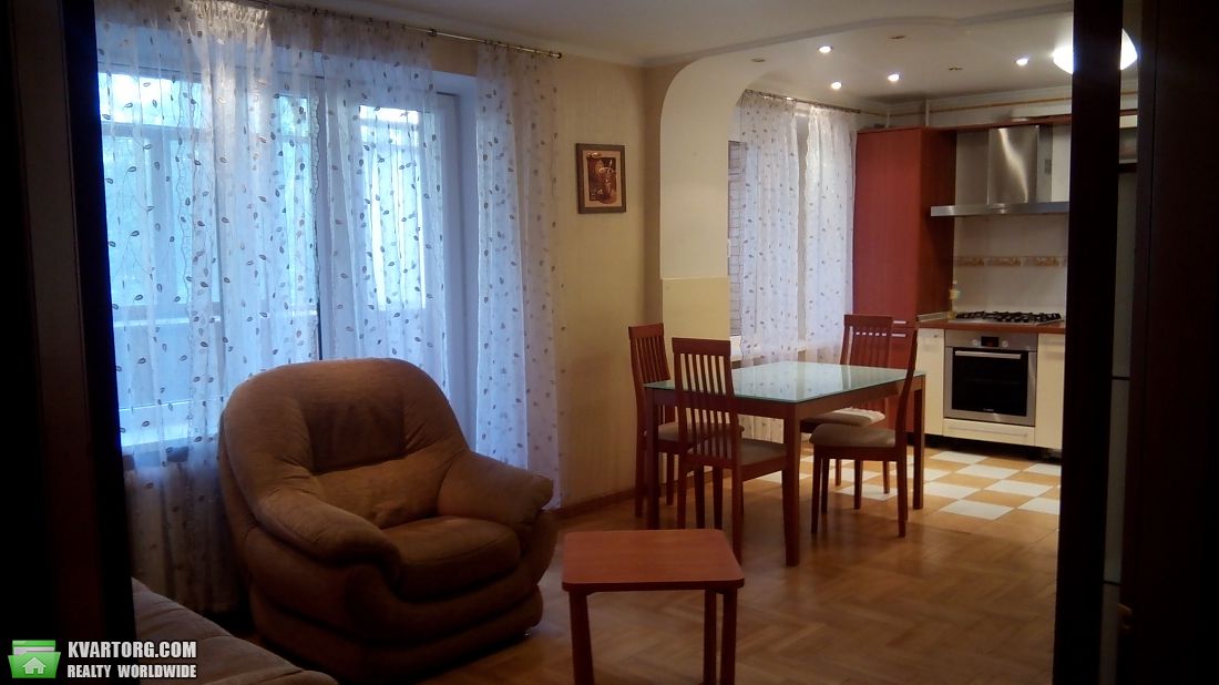 Rent out 2-room apartment. Киев,  Кургановская — photo 4