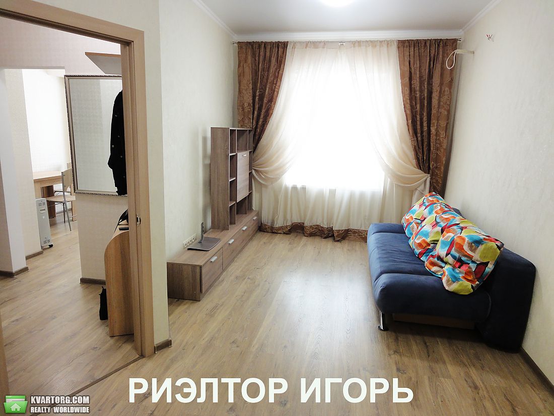 Rent out 2-room apartment. Одесса, Александровский проспект — photo 1