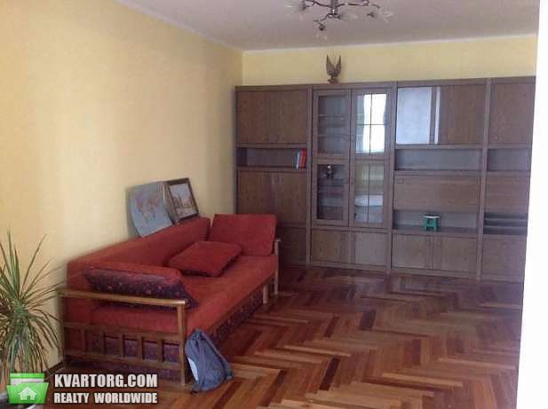Rent out 3-room apartment. Киев,  Приречная — photo 4