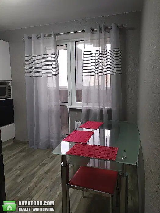 Rent out 1-room apartment. Киев,  Панельная — photo 8