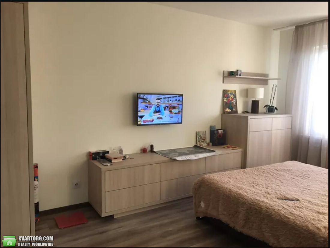 Rent out 1-room apartment. Киев,  Межевая — photo 8