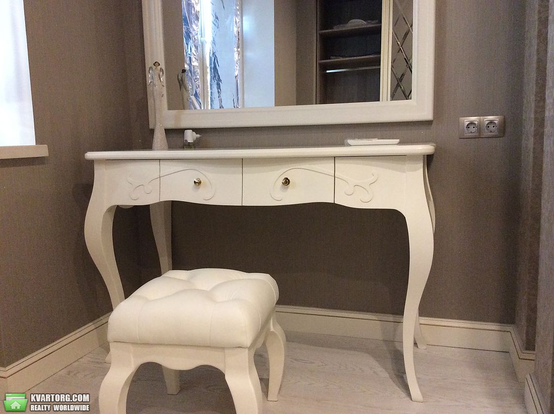 Rent out 3-room apartment. Киев, Ирпенская — photo 10