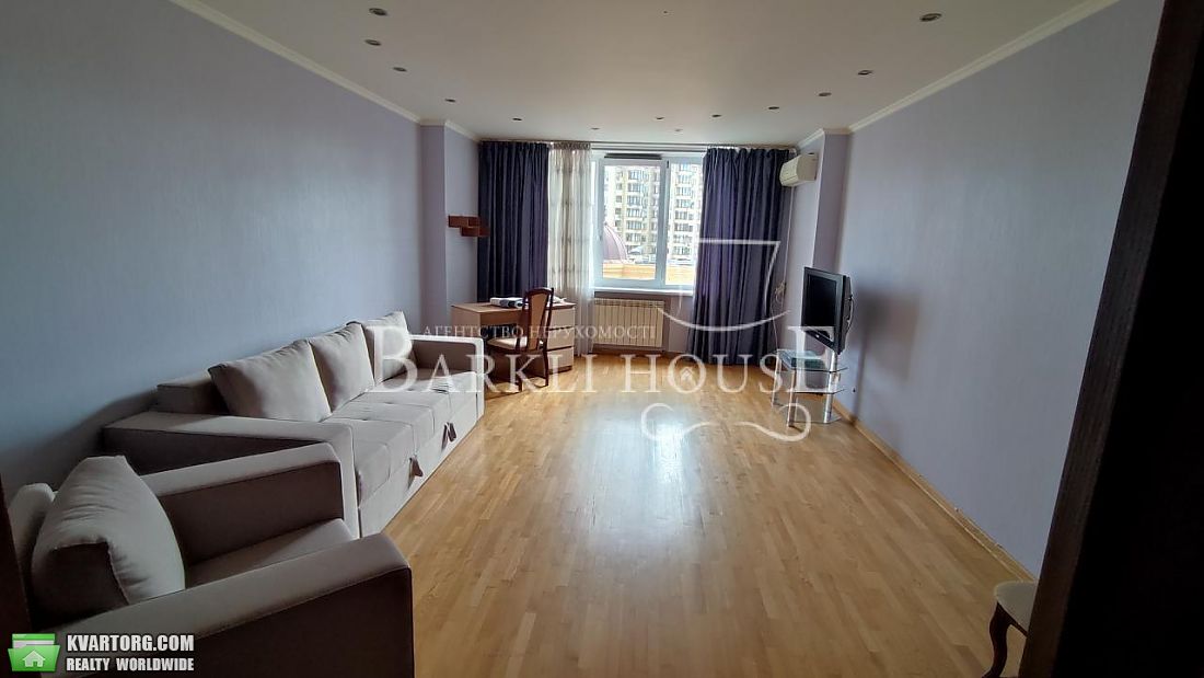 Rent out 2-room apartment. Киев,  Черновола — photo 2