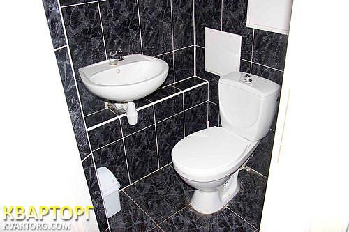 Rent out 2-room apartment. Киев, Подгорная — photo 9