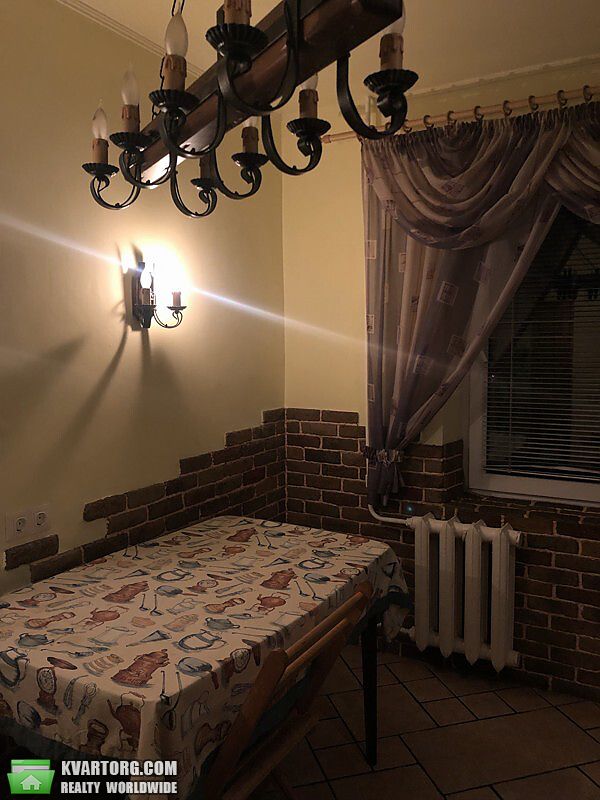 Sell 2-room apartment. Киев, Автозаводская — photo 4
