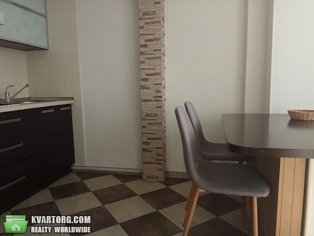 Rent out 1-room apartment. Киев,  Салютная — photo 4