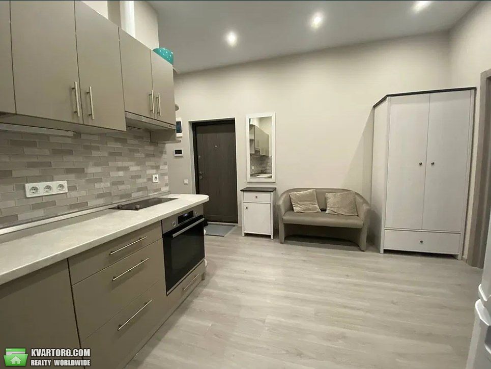 Rent out 1-room apartment. Киев, Коновальца — photo 3