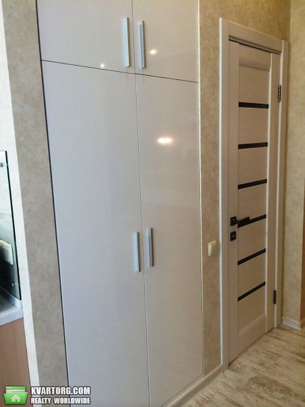Rent out 2-room apartment. Киев,  Драгомирова — photo 10