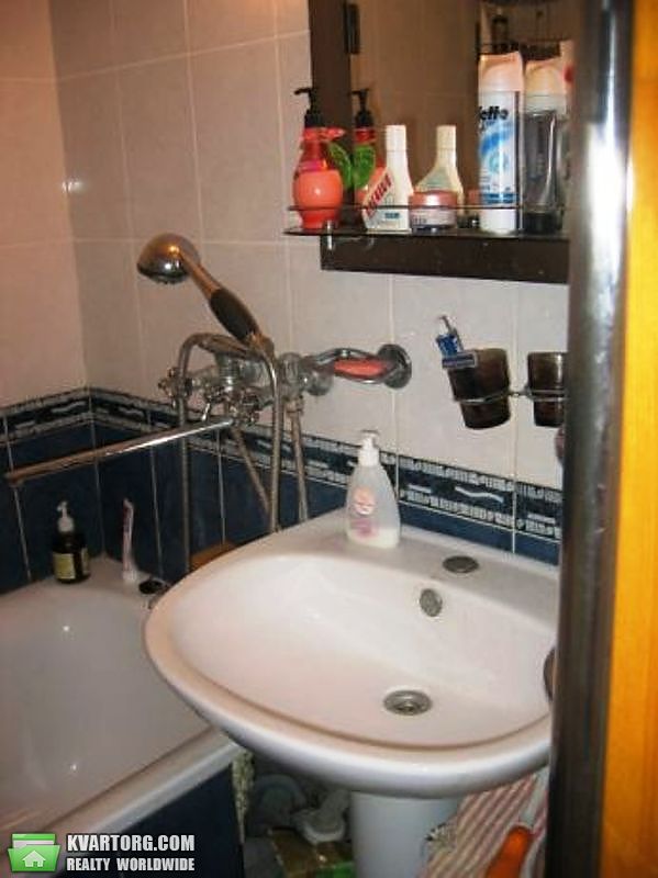 Sell 3-room apartment. Киев,  Здолбуновская — photo 8