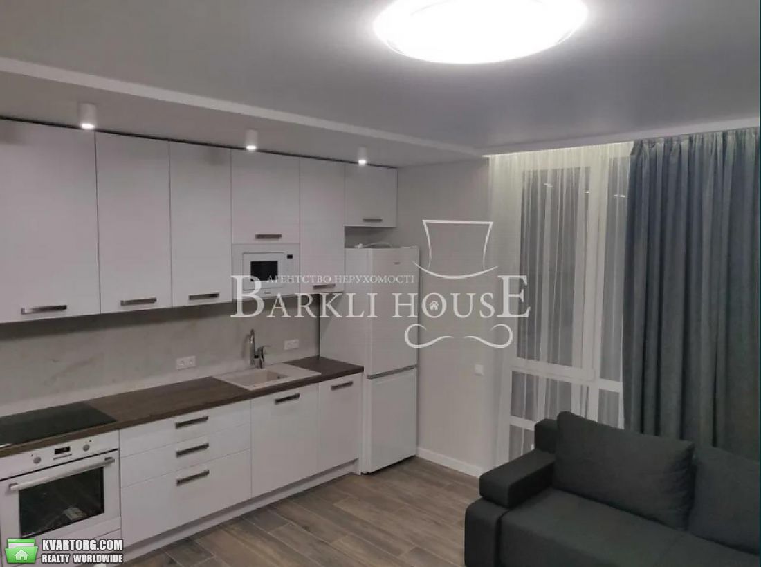 Rent out 2-room apartment. Киев,  Глубочицкая — photo 1