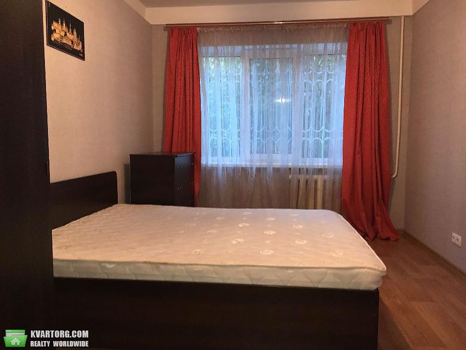 Rent out 2-room apartment. Киев, Космическая — photo 2
