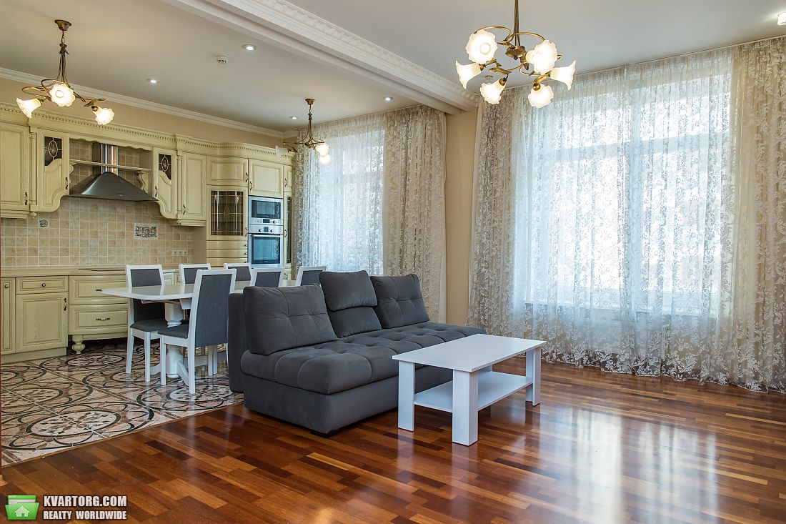 Rent out 5-room apartment. Киев,  Круглоуниверситетская — photo 1