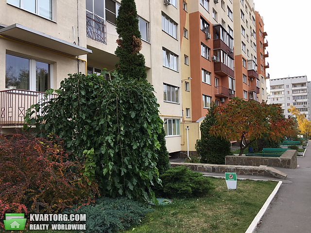 Sell 3-room apartment. Харьков,  Дружбы Народов пл — photo 1