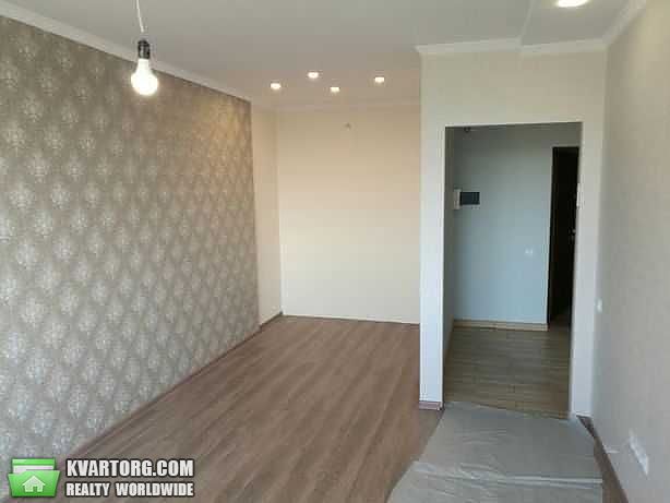 Sell 2-room apartment. Киев,  Лятошинского — photo 2