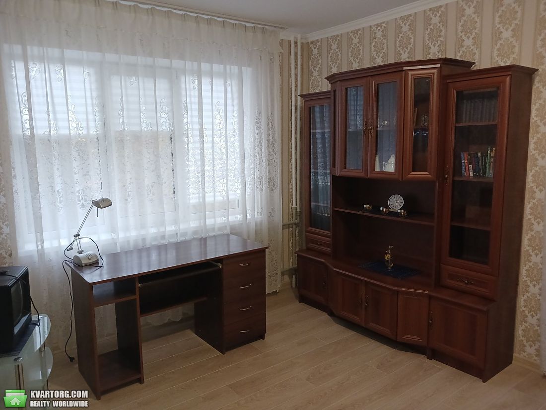 Rent out 1-room apartment. Киев,  Демиевская — photo 3