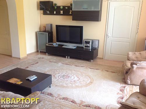 Rent out 2-room apartment. Киев,  Тургеневская — photo 2
