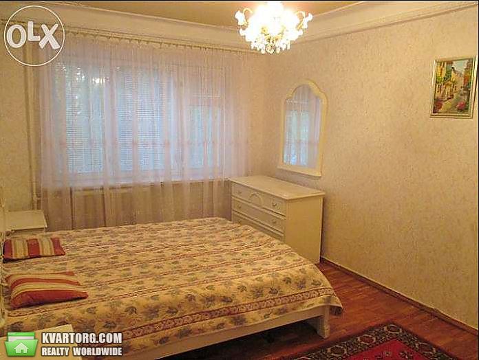 Rent out 3-room apartment. Киев,  Жукова — photo 3