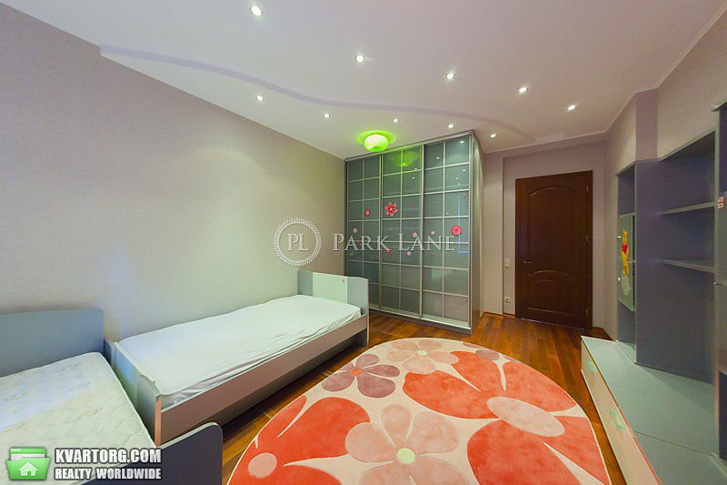 Rent out 4-room apartment. Киев,  Старонаводницкая — photo 5
