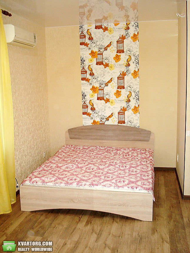 Rent out 1-room apartment. Киев,  Набережно-Лугова — photo 5