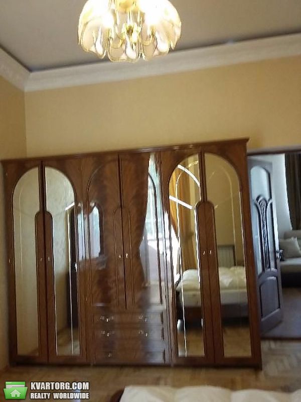 Rent out 3-room apartment. Киев,  Малая Житомирская — photo 7