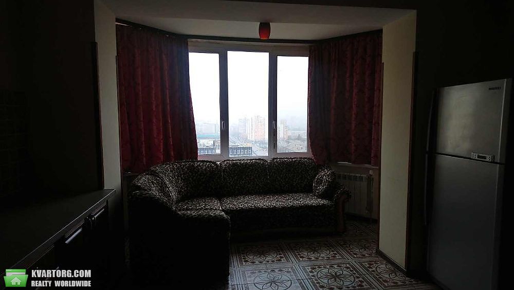 Rent out 2-room apartment. Киев, Борщаговская — photo 2