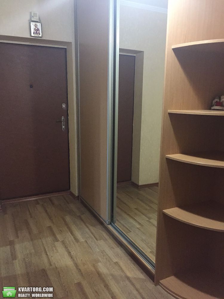 Rent out 2-room apartment. Киев,  Ахматовой — photo 3