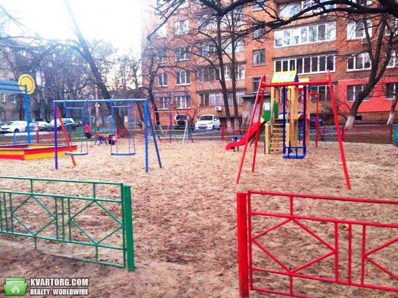 Sell 2-room apartment. Киев, Белорусская — photo 1