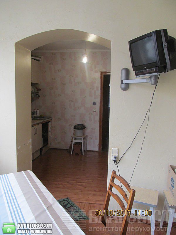 Sell 4-room apartment. Киев,  Ревуцкого — photo 9