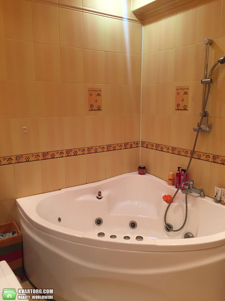 Sell 3-room apartment. Киев,  метро — photo 9