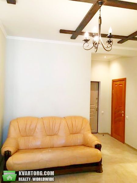 Rent out 2-room apartment. Киев,  Жилянская — photo 3