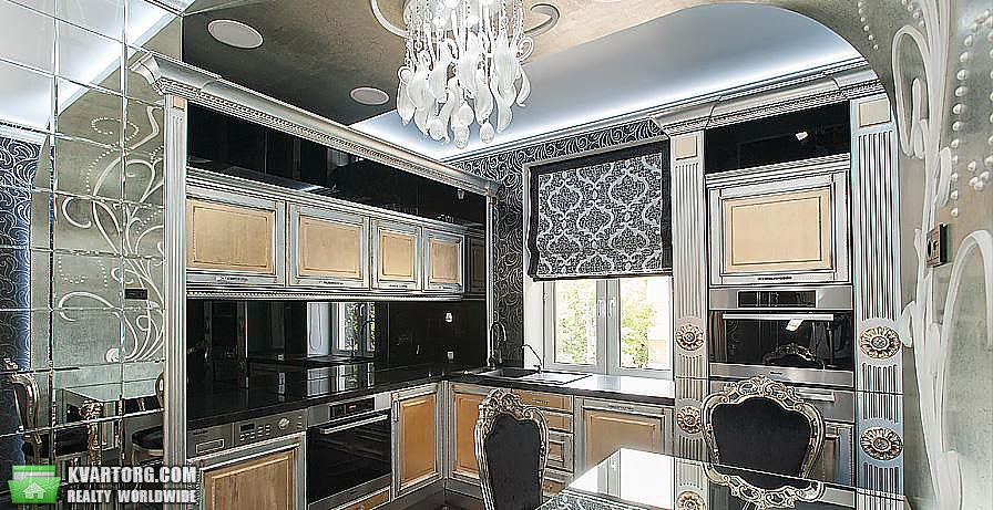 Sell 4-room apartment. Киев,  Щекавицкая — photo 1