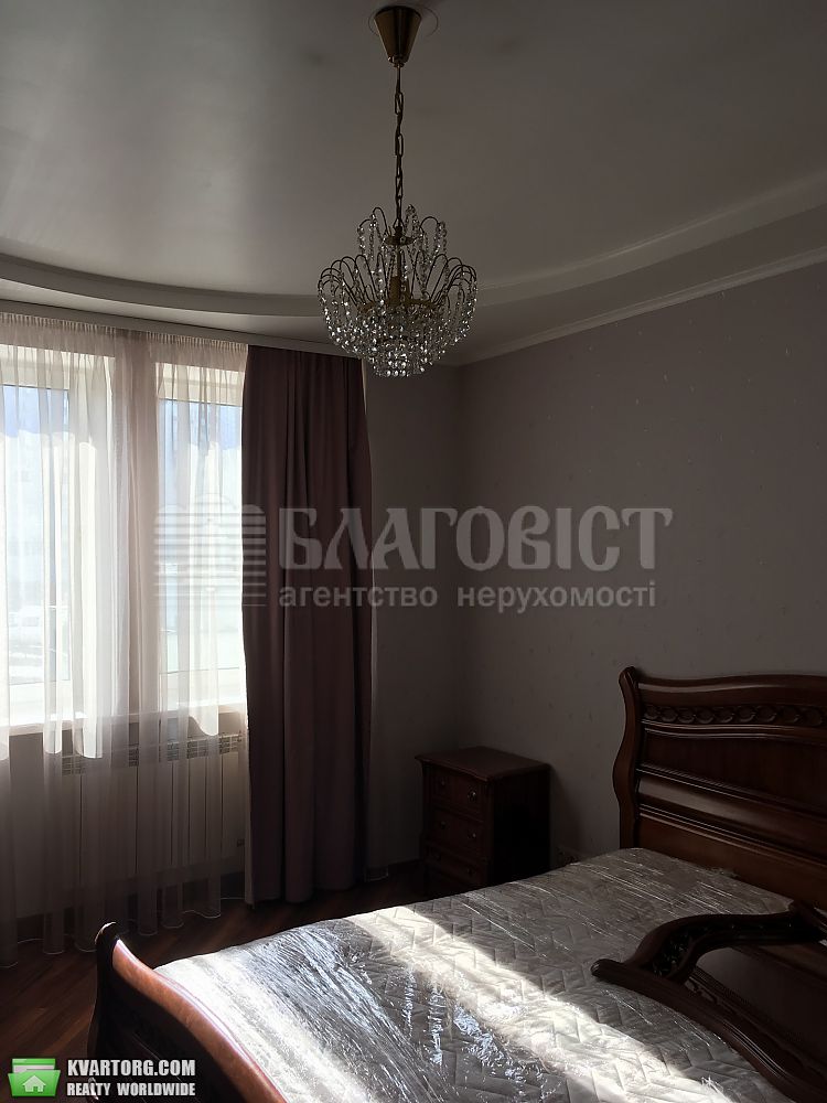 Rent out 2-room apartment. Киев,  Бажана — photo 7