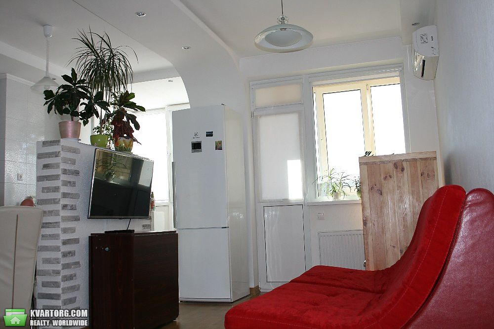 Sell 2-room apartment. Киев,  Ужвий — photo 4