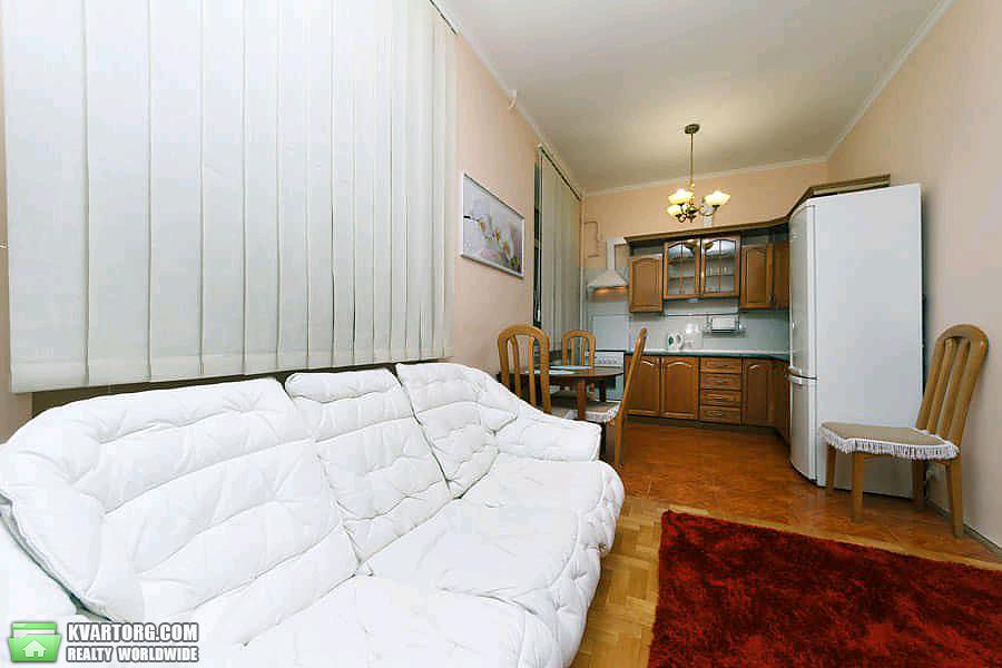 Rent out 2-room apartment. Киев,  Институтская — photo 3